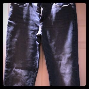 Women’s Levi’s-2 pr 314 shaping straight. 31W-32L.